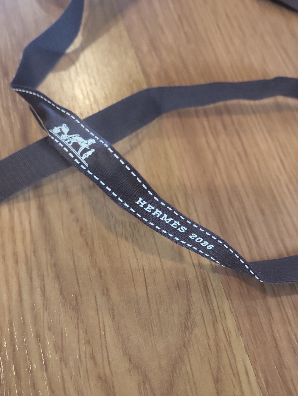 Large Hermes Decorative Ribbon - Picture 2 of 2